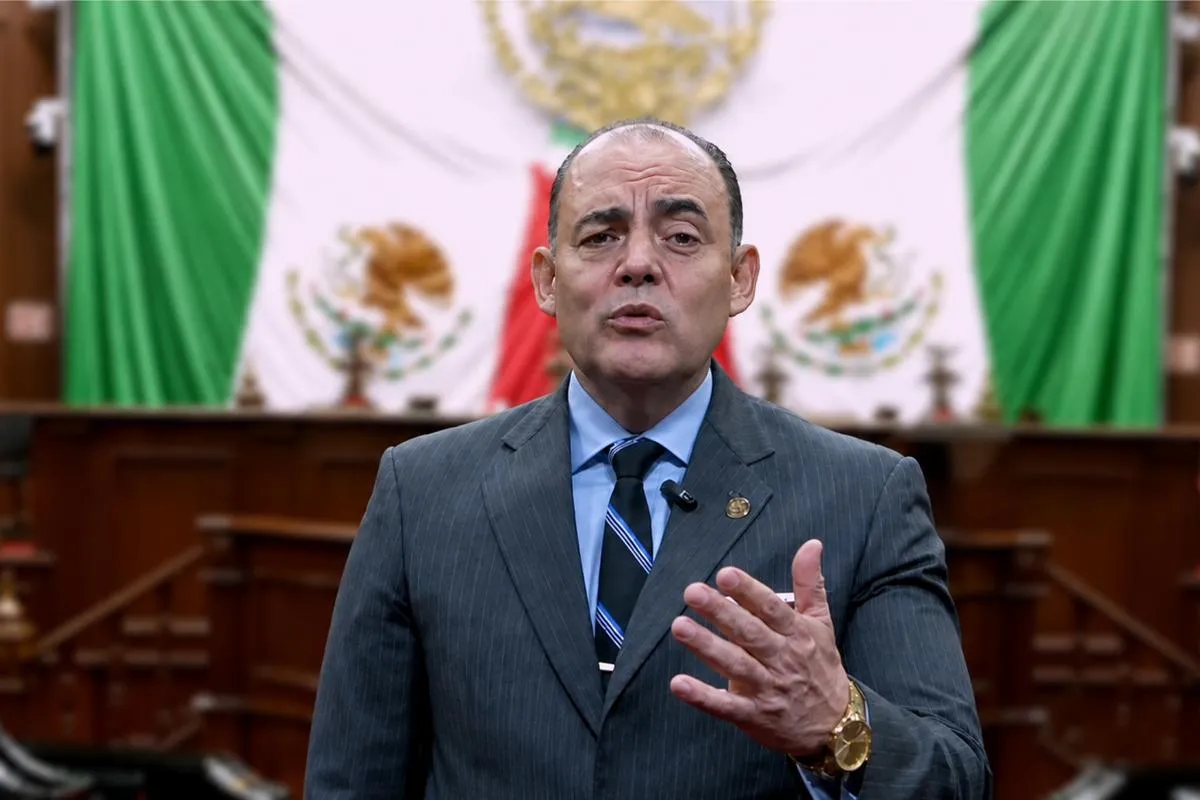 Baltazar Gaona se disculpa, pero proceso por apología del delito en el Congreso continúa
