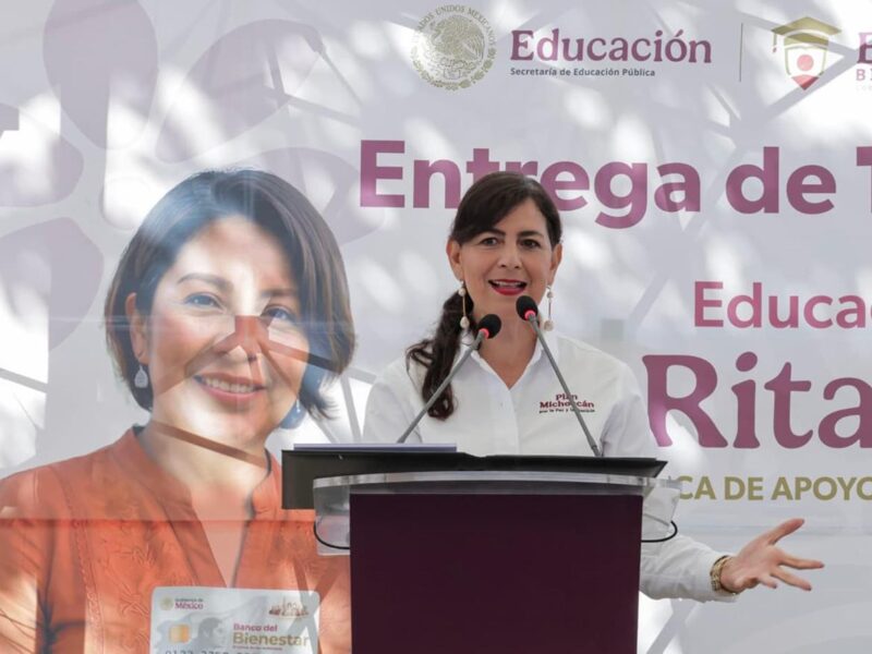 Beca Rita Cetina estudiantes primaria Gabriela Molina