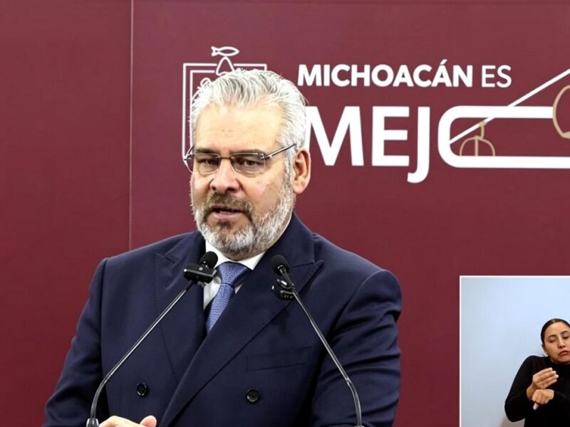 Bedolla anticipa renuncias de funcionarios rumbo al proceso electoral