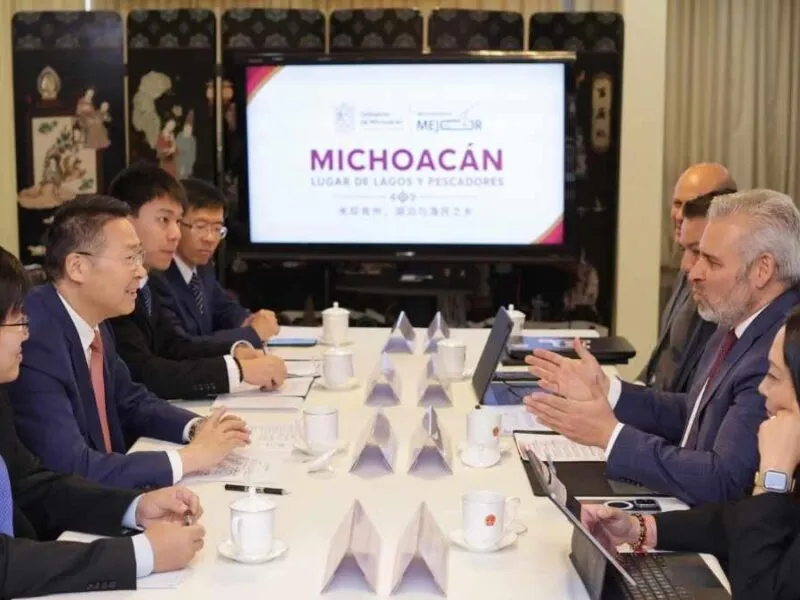 Bedolla y embajador de China refuerzan colaboración comercial, cultural y académica