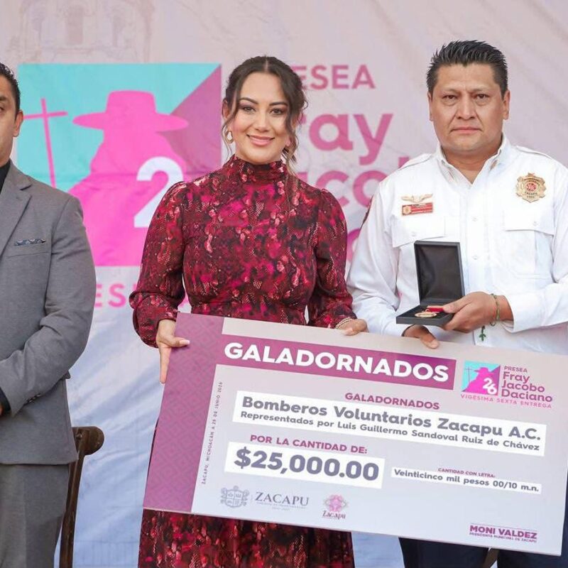 Por decisión de las y los zacapenses, Bomberos Voluntarios A.C. Linces Zacapu reciben la XXVI Presea Fray Jacobo Daciano: Mónica Valdez Pulido