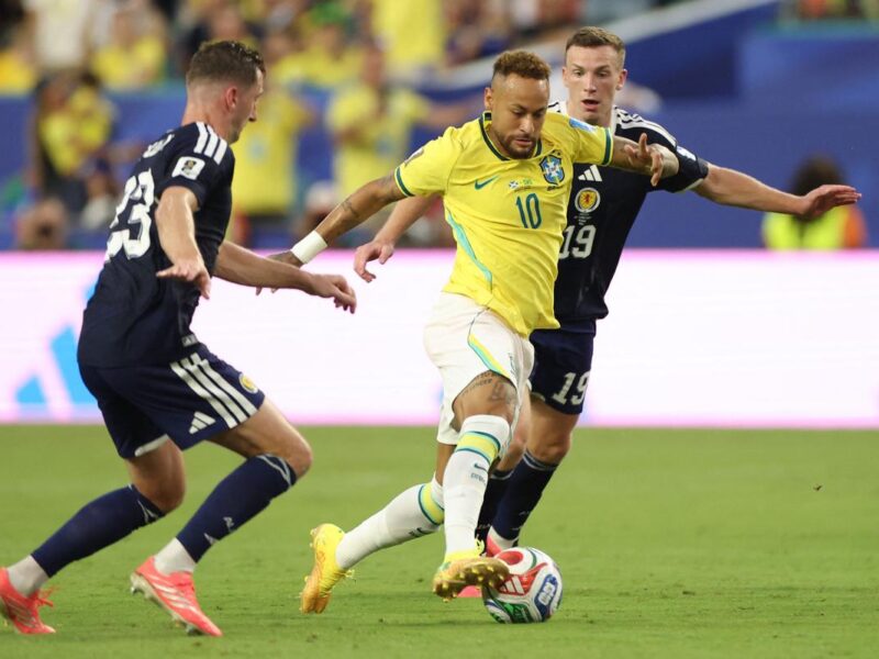 Brasil superó a Escocia en el último encuentro de fase de grupos y se quedó con el liderato del grupo C