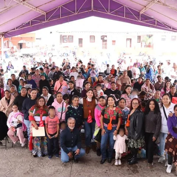 Caravana Jalo por las Mamás entrega 24 mil pañales en Paracho