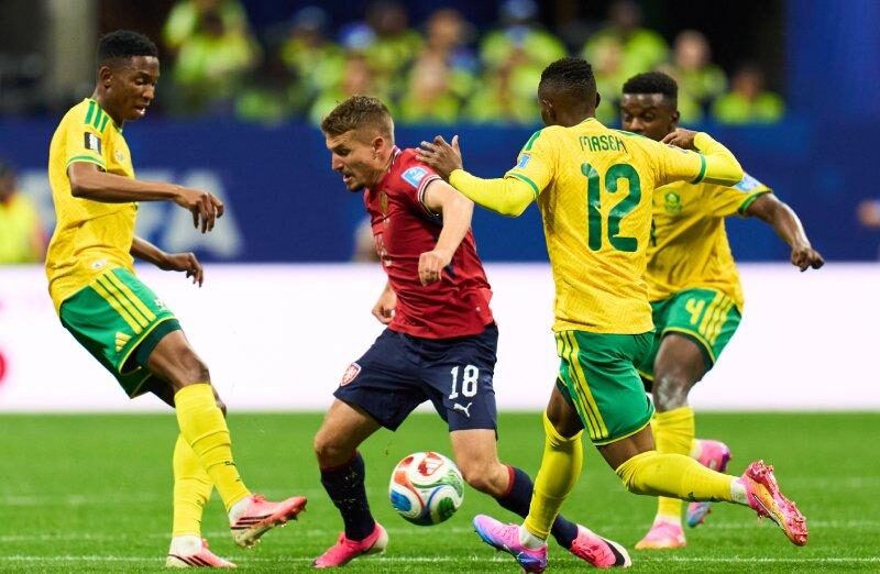 Chequia y Sudáfrica firman empate que sabe a poco en justa mundialista