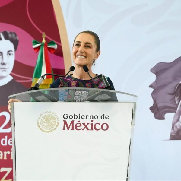 “Estados Unidos no sería lo que es sin los trabajadores mexicanos”: Sheinbaum en Xalapa
