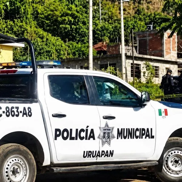 Comando ingresa a domicilio de Uruapan par ultimar a un hombre