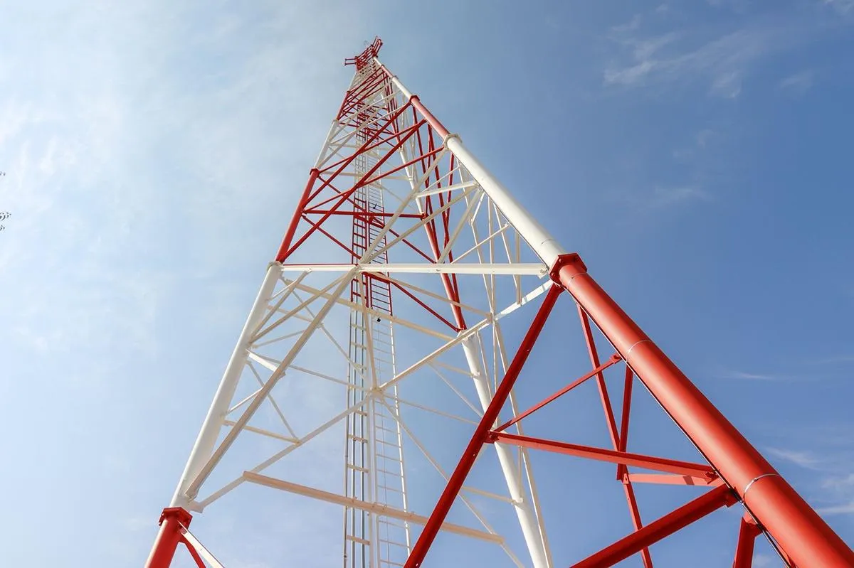 Con 17 torres instaladas, avanza red de telecomunicaciones en la Autopista Siglo XXI-2