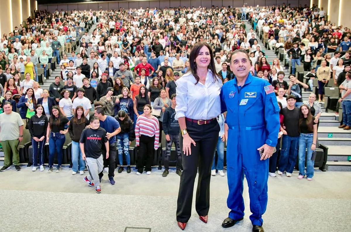 Con becas, ciencia y diálogo, la educación llega a más de 40 mil personas: Gabriela Molina