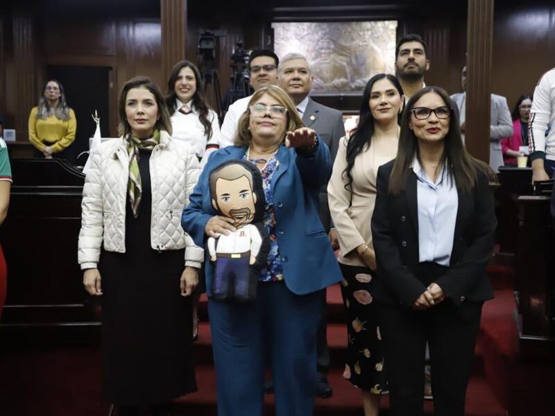 Congreso del Estado toma protesta como diputada a Julieta García Zepeda