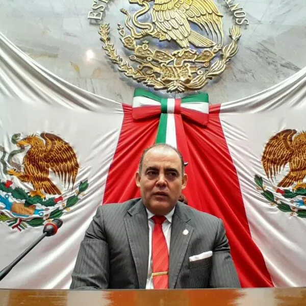 Continúa Baltazar Gaona su cruzada contra Grecia Quiroz