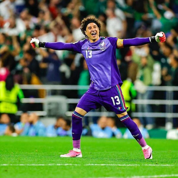 ¿Mejor que Casillas y Buffon? El histórico récord de Guillermo Ochoa en los Mundiales