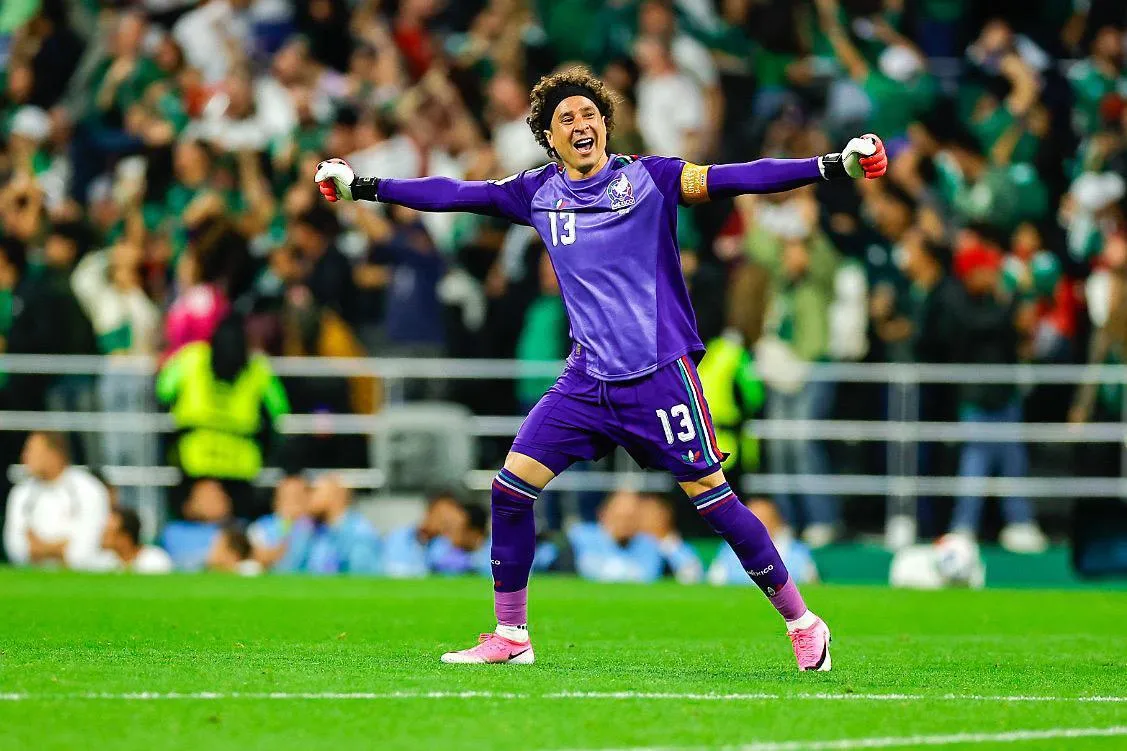 cuál es el récord de Guillermo Ochoa en los Mundiales
