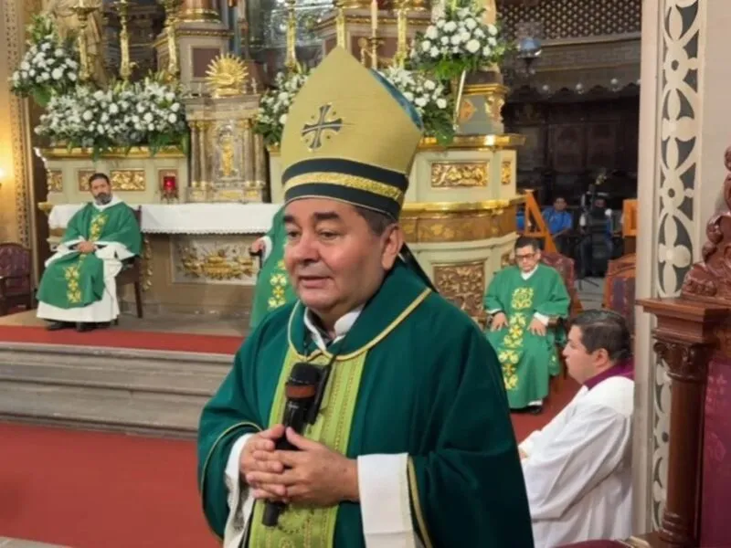Cuestiona arzobispo de Morelia fe que se queda en rezos y apariencias