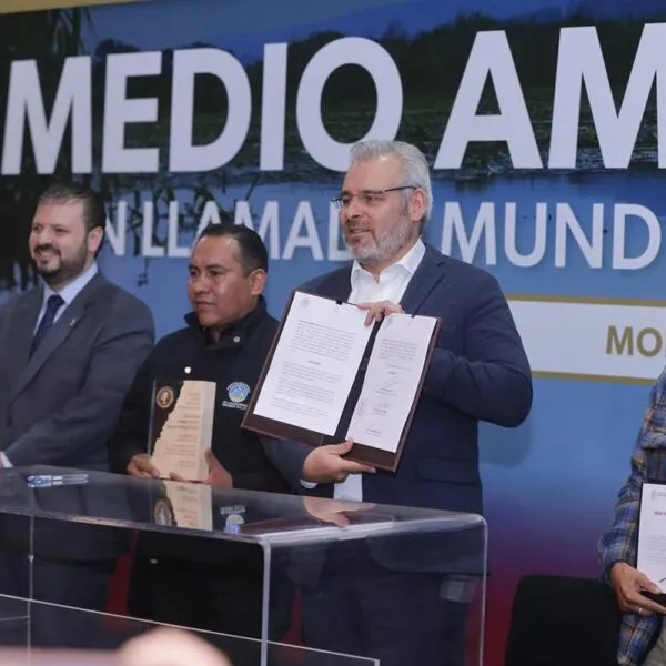 Con decreto ecológico, blinda Bedolla 10 municipios de la cuenca del río Duero