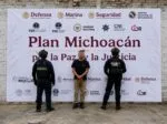 Detienen a un hombre en posesión de arma de fuego y cartuchos útiles en Zitácuaro
