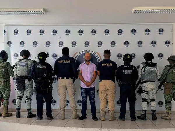 Detienen en Uruapan a presunto jefe de sicarios de Los Caballeros Templarios