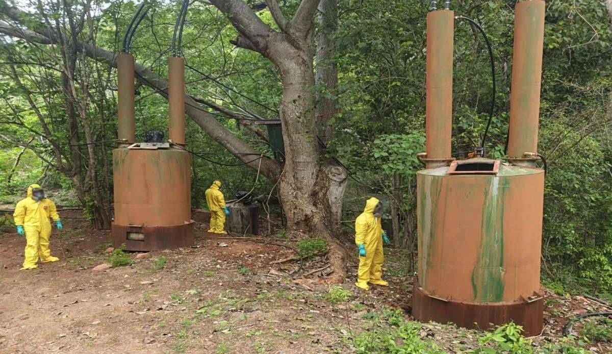 Elementos del Ejército Mexicano localizaron e inhabilitaron un laboratorio clandestino en Michoacán