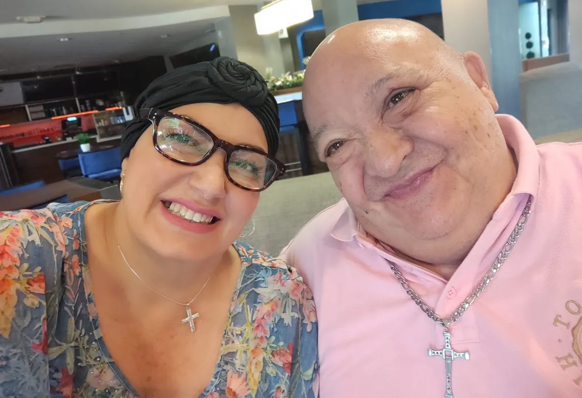 Esposa de Luis de Alba aclara qué provocó el aparatoso accidente del comediante