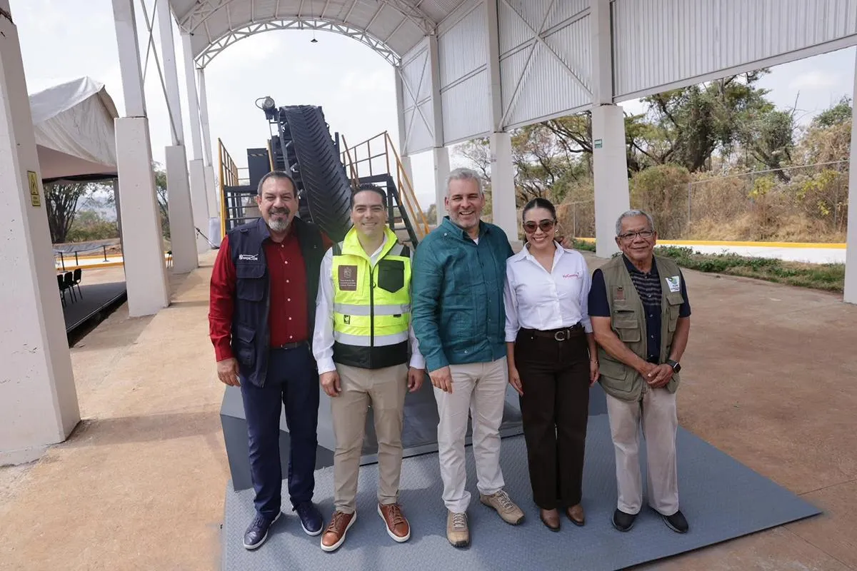 Estado construye 6 centros de tratamiento de residuos sólidos en Michoacán: Bedolla-3