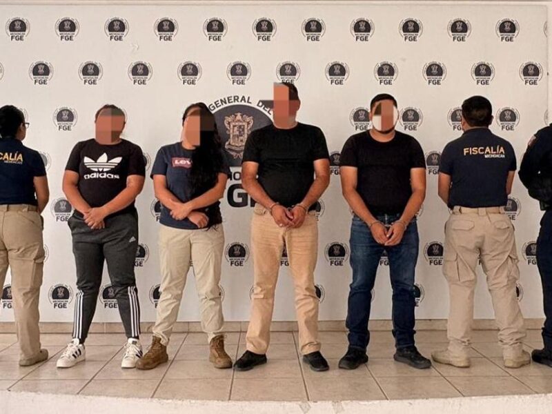 FGE ejecuta orden de aprehensión contra cuatro agentes de Investigación por presunta evasión de preso