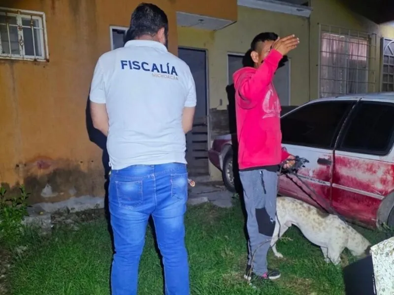 FGE Michoacán rescata a un canino víctima de maltrato, durante cateo realizado en Numarán