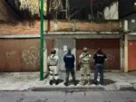 Fiscalía General ejecuta tres cateos en Morelia; asegura más de mil 400 dosis de metanfetamina y detiene a tres personas