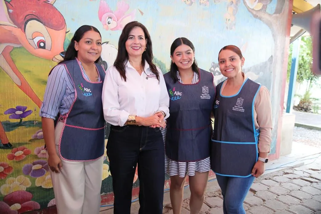 Gabriela Molina fortalece alianza con educadoras de Sahuayo
