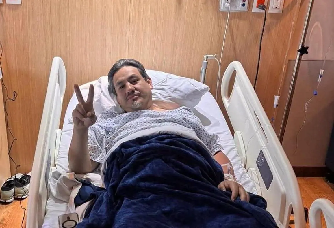 Hospitalizan de emergencia a Víctor Manríquez; reportan posible diagnóstico de cáncer