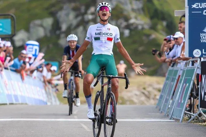 Isaac del Toro vuelve a competir en el Tour Auvergne-Rhône-Alpes 1