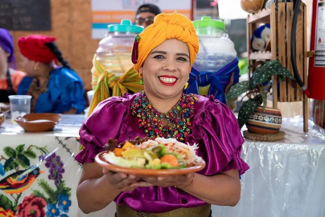 Jalo Futbolero arranca mañana con cocineras tradicionales y partidos en pantalla gigante-2