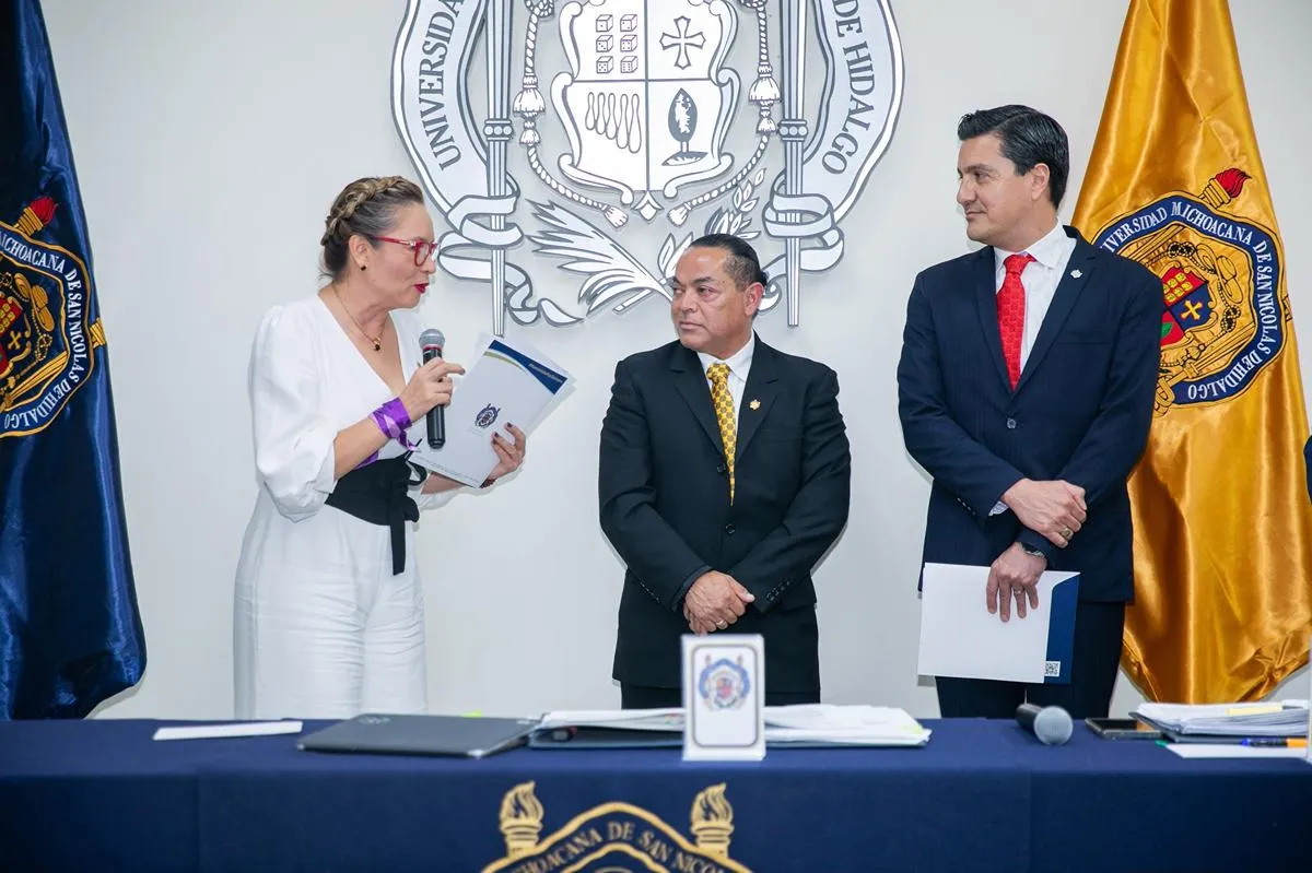 José Herrera Camacho nuevo director IIAF protesta 1