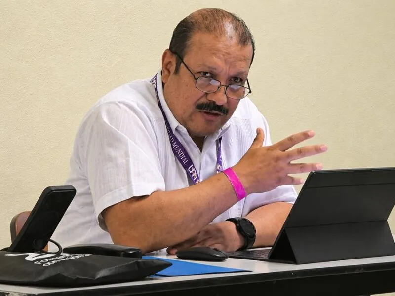 Juez federal ordena reinstalar a Carmelo Domínguez en la Dirección de Derecho de la UMSNH