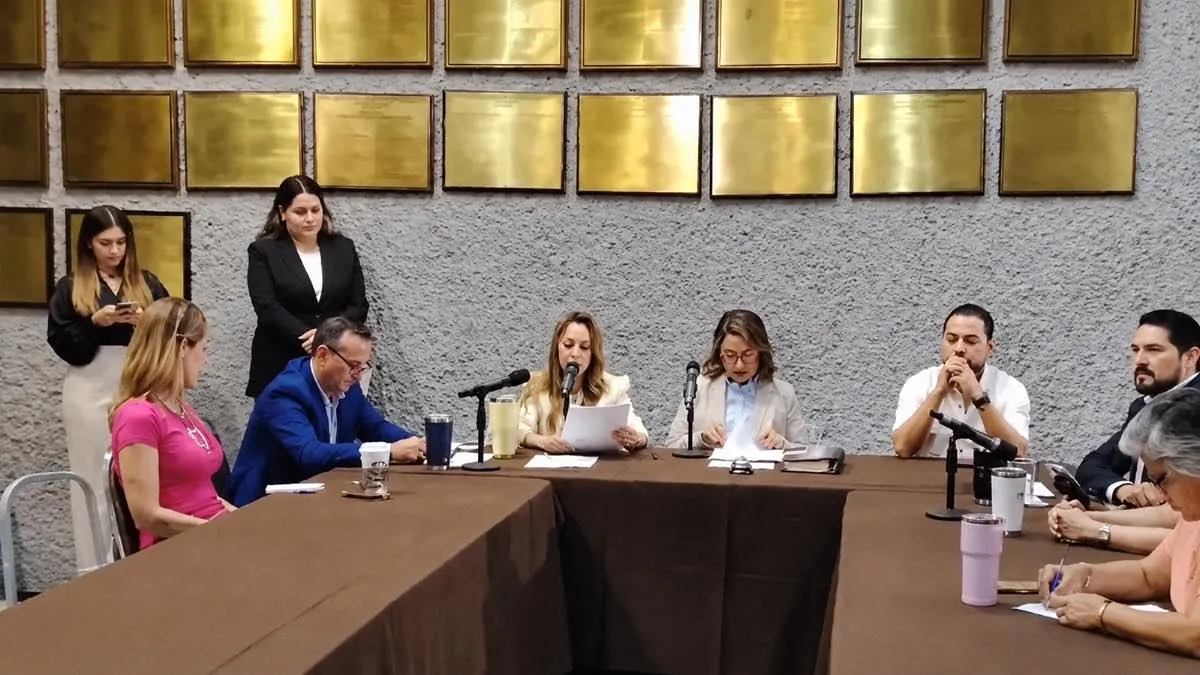 La Comisión Anticorrupción del Congreso de Nuevo León aprobó iniciar juicio político contra Samuel García