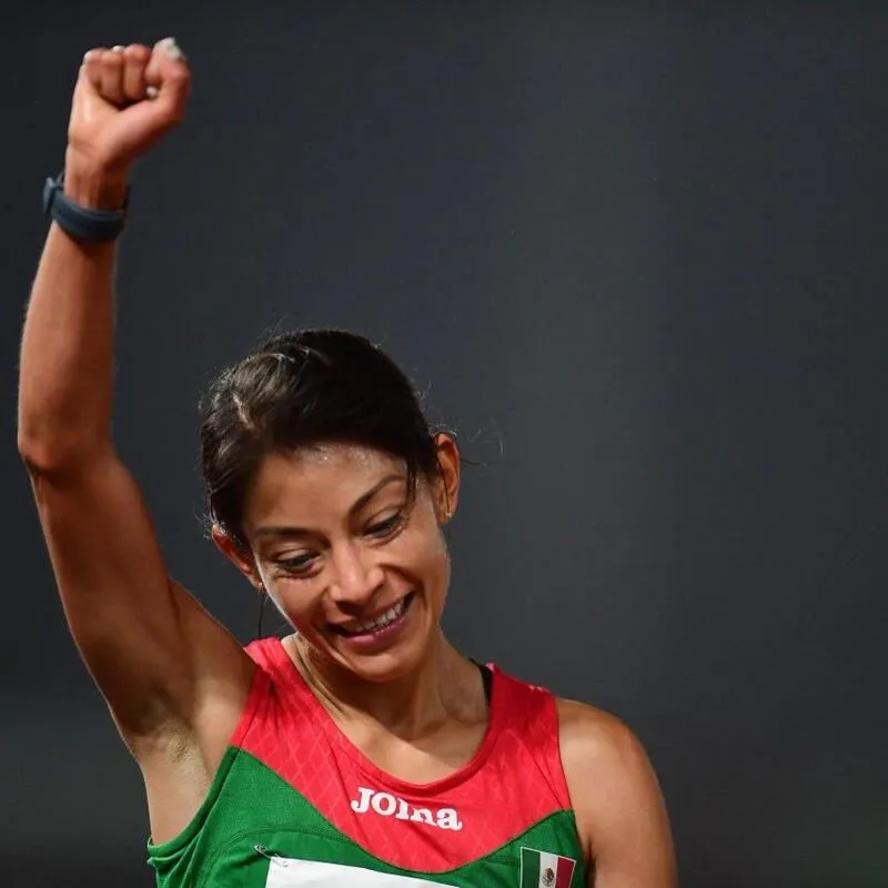 La fondista mexicana Laura Galván gana el primer lugar en el Medio Maratón de Chicago