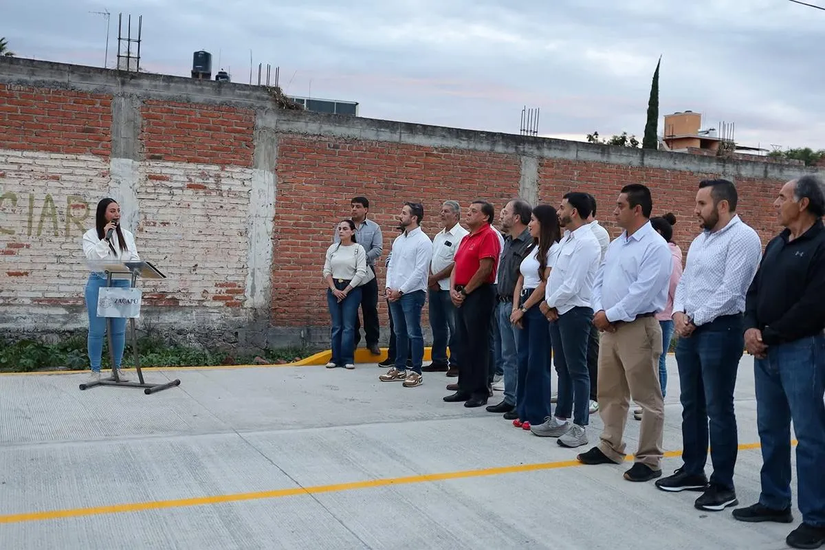 La transformación llega a Valle Verde con la rehabilitación y pavimentación de la calle 5 de Febrero: Mónica Valdez-1