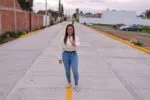 La transformación llega a Valle Verde con la rehabilitación y pavimentación de la calle 5 de Febrero: Mónica Valdez