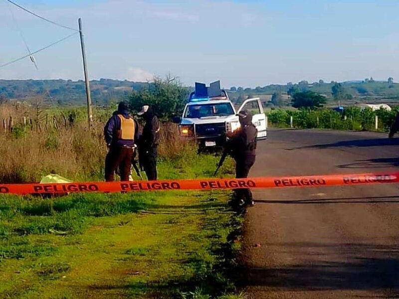 Localizan el cadáver de un hombre con impactos de bala en Tangamandapio