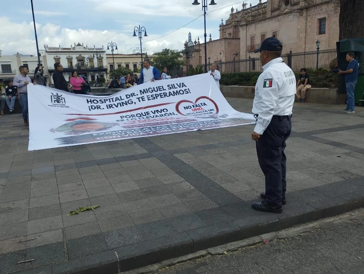 manifestación médicos trabajadores localización compañero