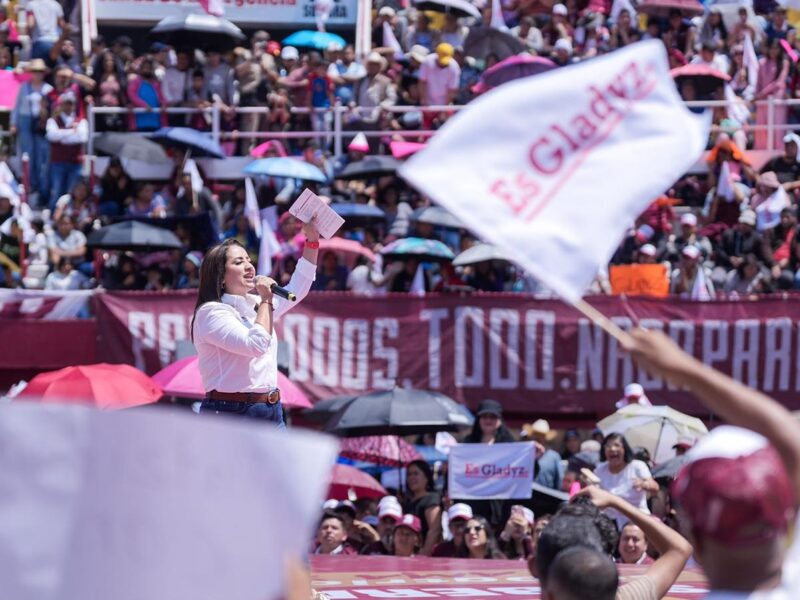 Más de 12 mil michoacanos sellan con Gladyz Butanda compromiso con la soberanía nacional