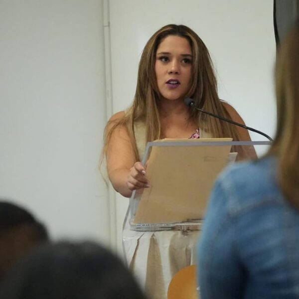 Médicos y enfermeras del IMSS merecen mejores condiciones para atender a los michoacanos: Xóchitl Ruiz