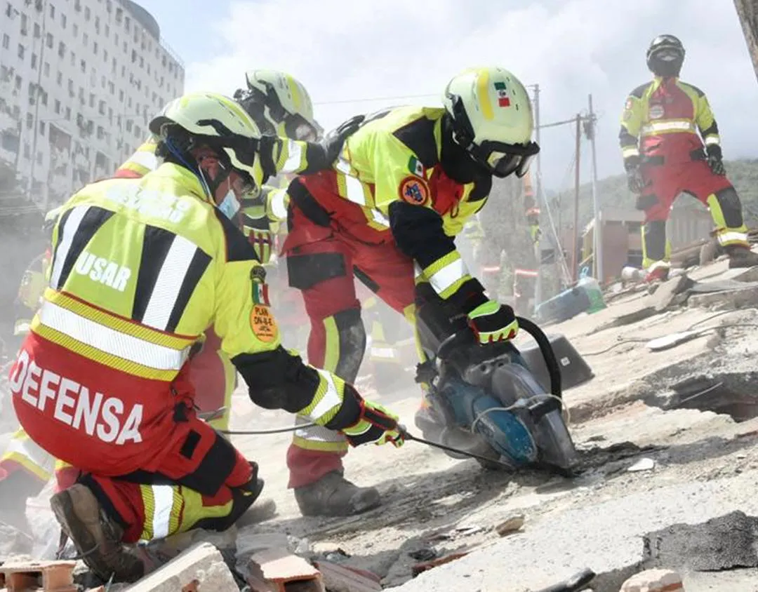 México despliega 261 efectivos para apoyar a Venezuela tras los terremotos