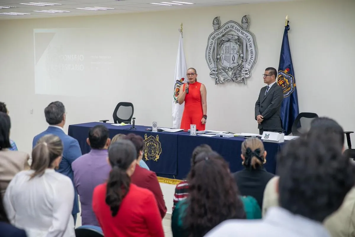 nuevos directores de las facultades de Atención Integral en Ciencias de la Salud y de Bellas Artes-1