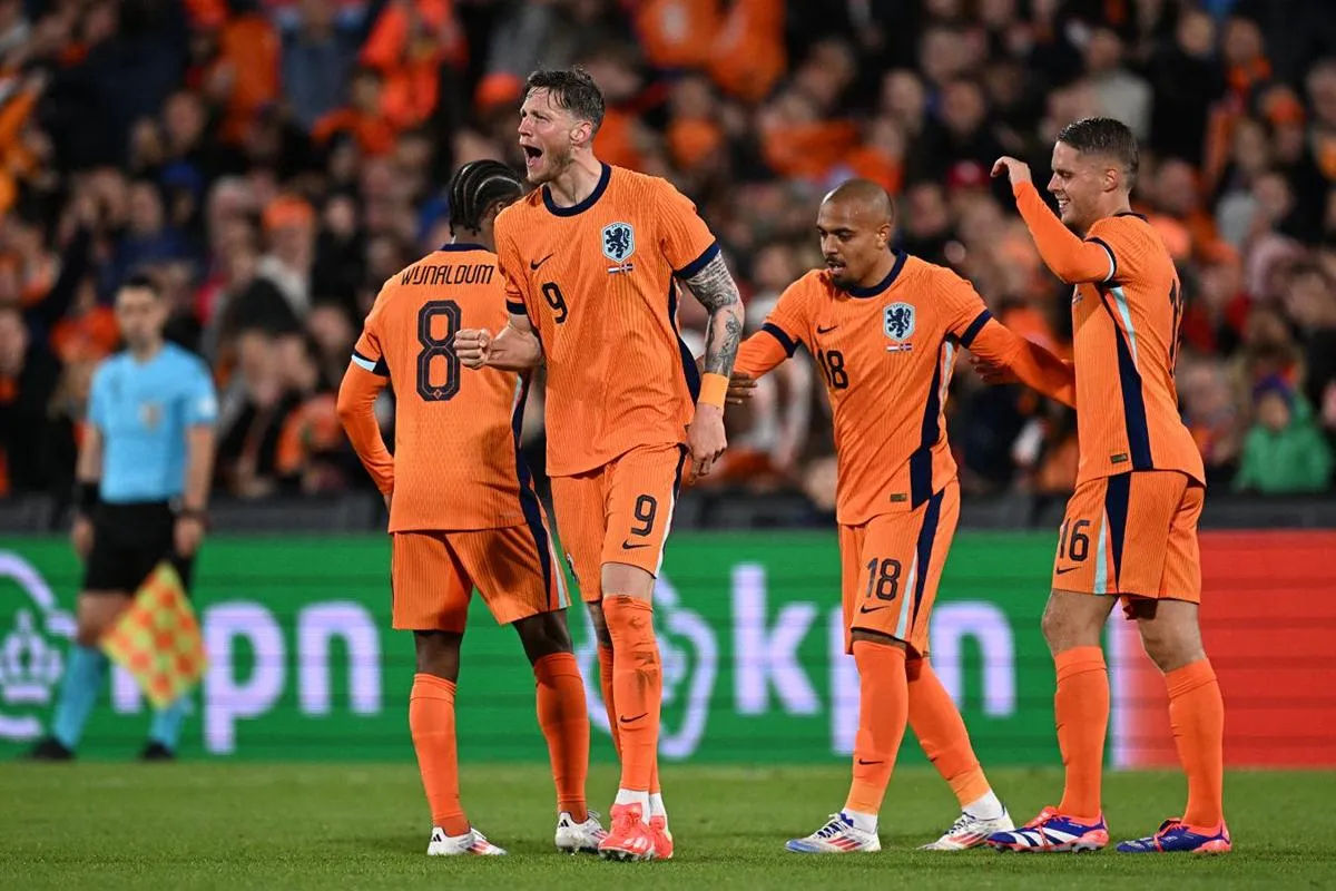 Países Bajos con la magia de la ‘Naranja Mecánica’ golea 5-1 a Suecia