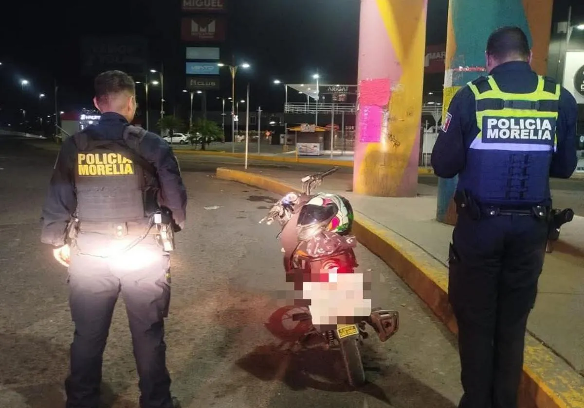 Policía Morelia asegura motocicleta con reporte de robo y detienen a su conductor