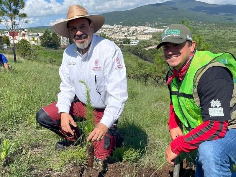Priorizan rescate de cuencas y Áreas Naturales Protegidas en reforestación estatal