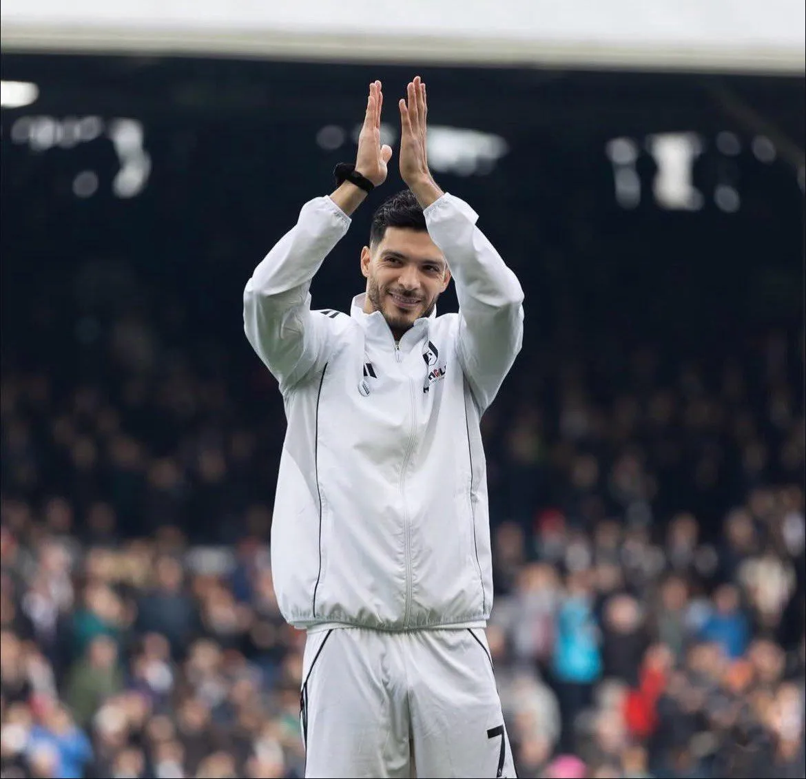 Raúl Jiménez entre los que han quedado fuera en Limpia en el Fulham