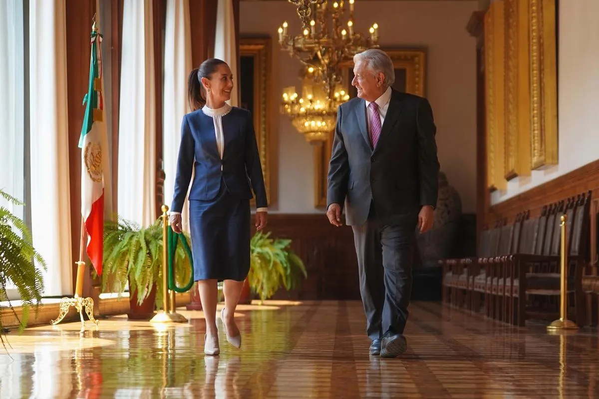 Reaparece AMLO con mensaje de respaldo a Sheinbaum; “EU trama debilitar a Morena