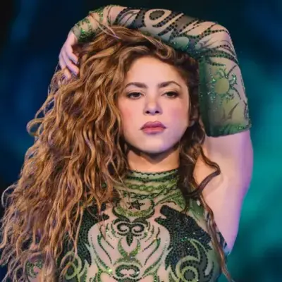Shakira desata rumores de usar doble en inauguración del mundial