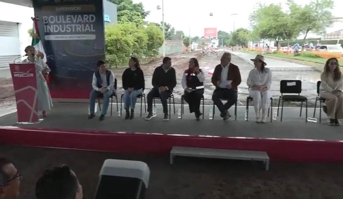Síndica de Uruapan llama “presidente” al gobernador Alfredo Ramírez Bedolla: “Lo vi en el futuro”