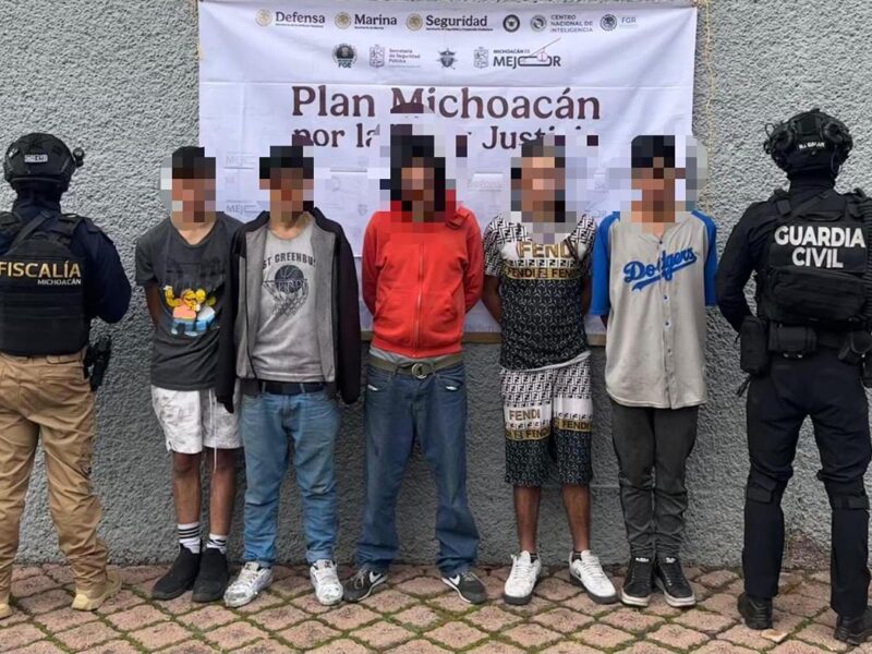 SSP brinda apoyo a FGE en cateo de inmueble en Morelia; hay 5 hombres detenidos
